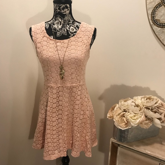Dresses & Skirts - Forever 21 Floral Dress